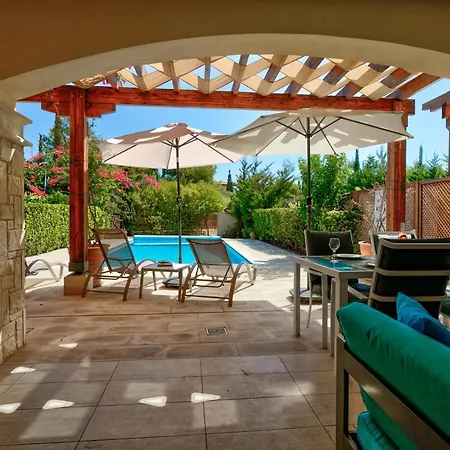 Апартаменты 2 Bedroom Eros With Private Pool And Garden, Aphrodite Hills *