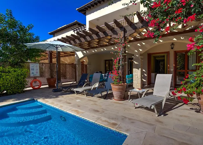 2 Bedroom Eros With Private Pool And Garden, Aphrodite Hills * Kouklia